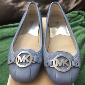 NWT MICHAEL KORS FULTON MOC LT SKY LEATHER SILVER EMBLEM.